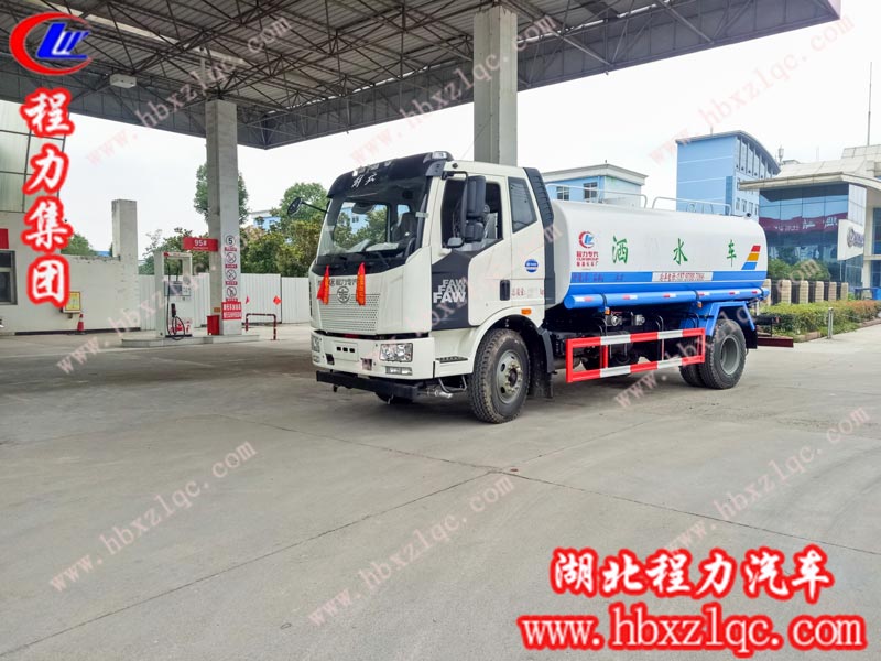 2019/06/27/，胡總在程力集團(tuán)自提一輛14方解放J6灑水車，單號(hào)：25199/70129