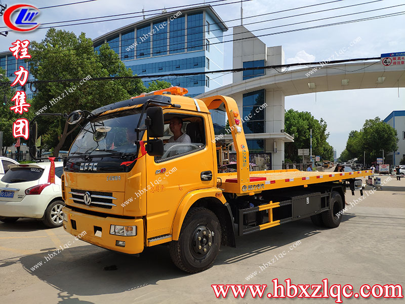 湖北程力集團(tuán)生產(chǎn)的東風(fēng)D8清障車價(jià)格是多少？